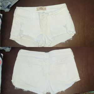 White Hollister shorts size 7